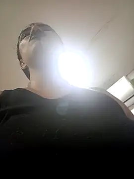 MariaGaitan online show from October 29, 2025, 7:13 pm