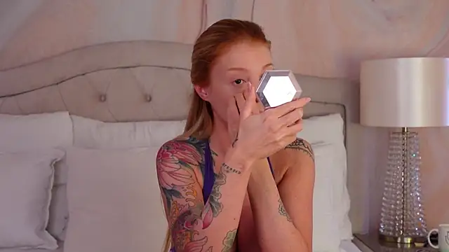 GingerEllis online show from April 9, 2026, 3:30 am