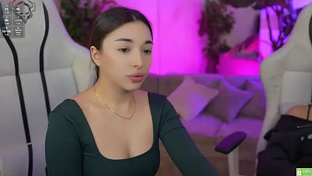 Jasmine Flow online show from February 17, 2025, 7:44 pm