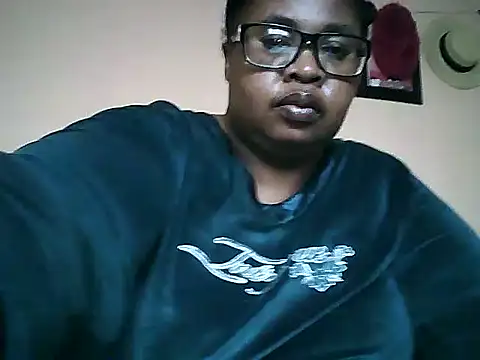 Snapshot of ZOQULUx chatting on November 20, 2025, 8:37 am ZOQULUx online show from November 20, 2025, 8:37 am