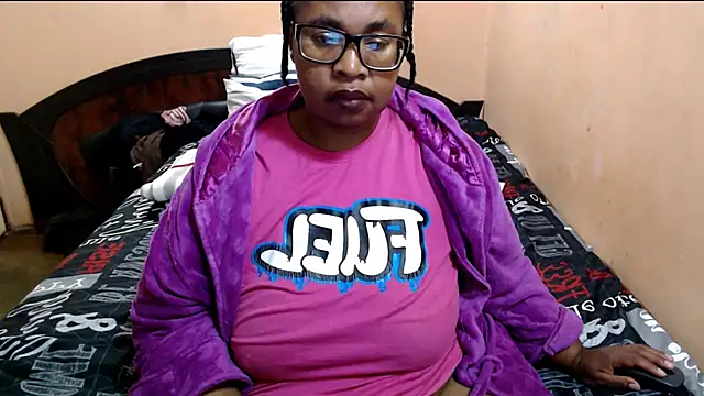 Snapshot of ZOQULUx chatting on May 26, 2026, 4:54 am ZOQULUx online show from May 26, 2026, 4:54 am