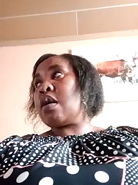 Snapshot of ZOQULUx chatting on November 27, 2025, 11:43 am ZOQULUx online show from November 27, 2025, 11:43 am