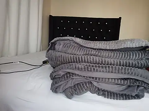 Nasty sweet ass online show from February 26, 2026, 5:18 am