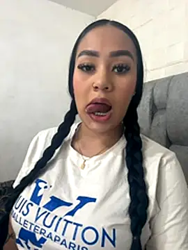 Luisa Fernandaa online show from October 24, 2025, 12:09 am