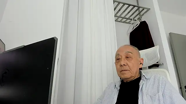 Snapshot of daver-man chatting on October 23, 2025, 1:26 am daver-man online show from October 23, 2025, 1:26 am