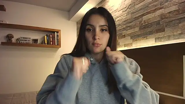 Snapshot of alicewilloww chatting on October 15, 2025, 11:35 pm alicewilloww online show from October 15, 2025, 11:35 pm