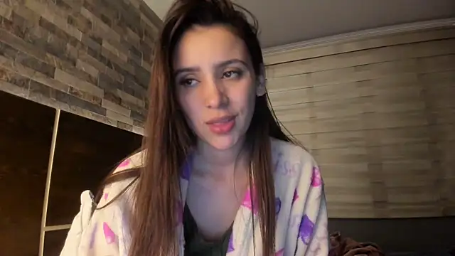 Snapshot of alicewilloww chatting on December 3, 2024, 3:04 am alicewilloww online show from December 3, 2024, 3:04 am