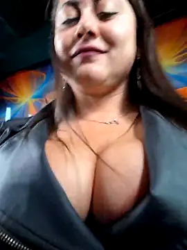 Snapshot of Oryk___ chatting on November 27, 2025, 4:18 pm Oryk online show from November 27, 2025, 4:18 pm