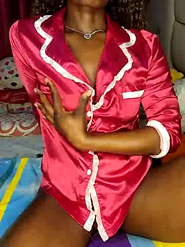 NicRaisaa online show from March 3, 2026, 6:09 am