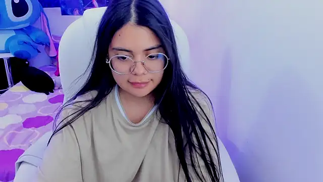 Snapshot of esmeralda112 chatting on March 14, 2025, 2:20 am esmeralda112 online show from March 14, 2025, 2:20 am