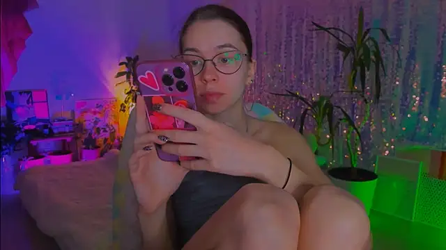 Snapshot of poli__ chatting on January 14, 2026, 4:49 am poli online show from January 14, 2026, 4:49 am