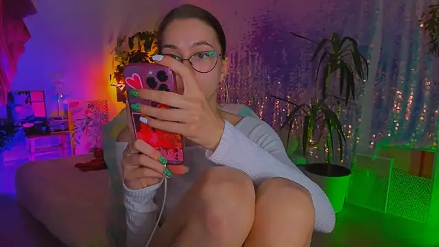 Snapshot of poli__ chatting on February 12, 2026, 5:02 pm poli online show from February 12, 2026, 5:02 pm