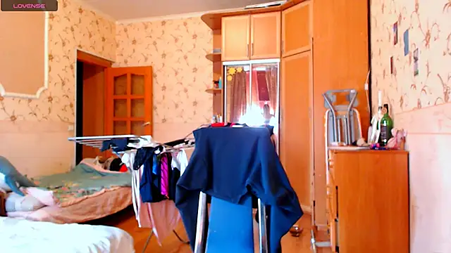 MarySweetness online show from April 12, 2026, 7:00 am