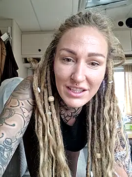 Snapshot of Mira-Grey89 chatting on May 10, 2026, 2:19 pm Mira-Grey89 online show from May 10, 2026, 2:19 pm