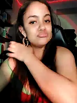 Snapshot of demonaughtyyy chatting on January 5, 2025, 5:09 am demonaughtyyy online show from January 5, 2025, 5:09 am