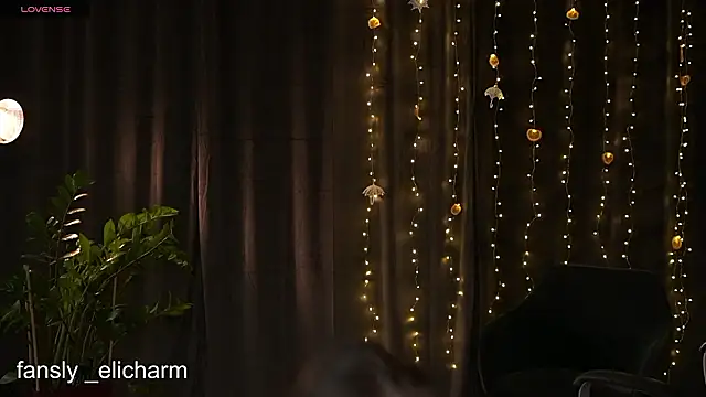 Snapshot of Elice_Dream chatting on February 21, 2026, 7:49 pm Elice Dream online show from February 21, 2026, 7:49 pm