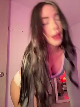 Im Valentina online show from February 24, 2026, 11:16 pm