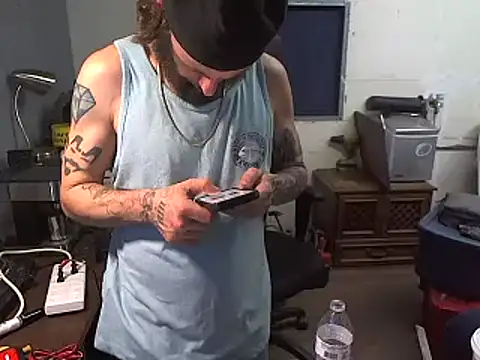 Snapshot of CloudDadddyyy420 chatting on February 27, 2026, 4:01 am CloudDadddyyy420 online show from February 27, 2026, 4:01 am