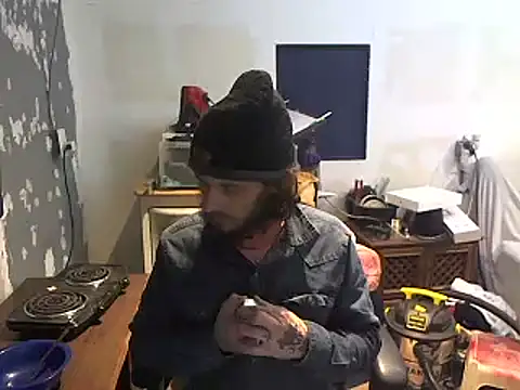 Snapshot of CloudDadddyyy420 chatting on March 18, 2026, 3:42 am CloudDadddyyy420 online show from March 18, 2026, 3:42 am