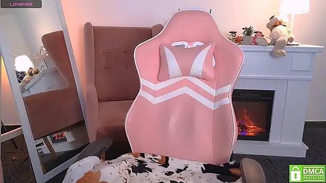 Snapshot of Grace_and__Jacob chatting on October 5, 2025, 6:59 am Grace and Jacob online show from October 5, 2025, 6:59 am