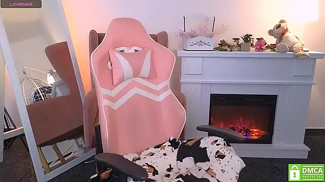 Snapshot of Grace_and__Jacob chatting on October 9, 2025, 8:15 am Grace and Jacob online show from October 9, 2025, 8:15 am