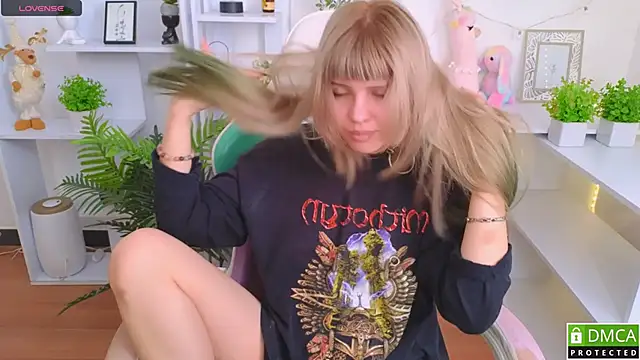 Snapshot of Grace_and__Jacob chatting on September 24, 2025, 6:53 am Grace and Jacob online show from September 24, 2025, 6:53 am