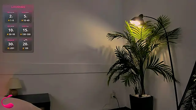 Jess Anders  online show from December 2, 2025, 7:43 am