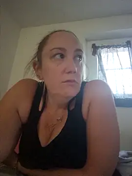 Wisie Cutie online show from November 12, 2025, 4:00 pm