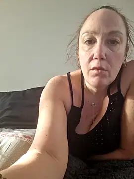 Snapshot of Wisie_Cutie chatting on February 1, 2026, 2:37 pm Wisie Cutie online show from February 1, 2026, 2:37 pm