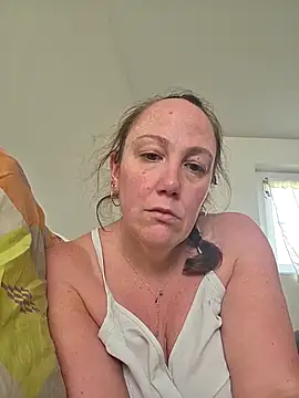 Wisie Cutie online show from March 22, 2026, 12:18 pm