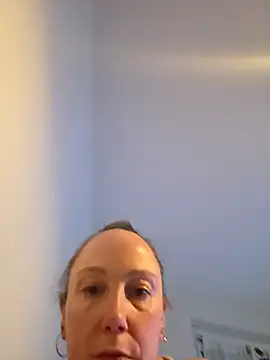 Snapshot of Wisie_Cutie chatting on February 26, 2026, 7:03 pm Wisie Cutie online show from February 26, 2026, 7:03 pm