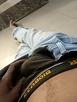 Play boy11 online show from October 3, 2025, 7:54 am