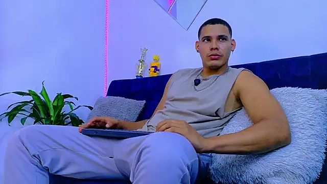 rick03 leto online show from November 26, 2025, 10:10 pm