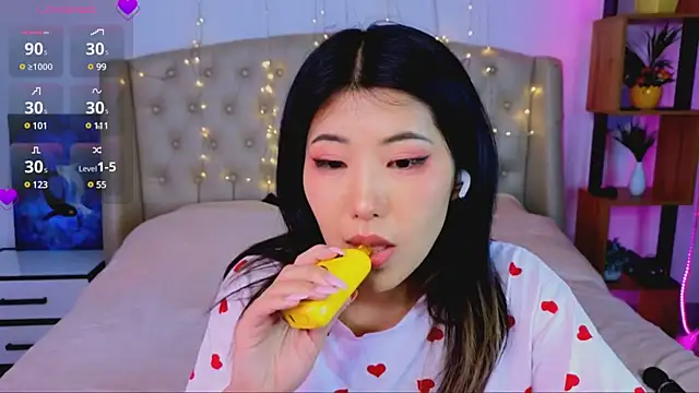 Wendy  Hills online show from March 10, 2025, 6:45 pm