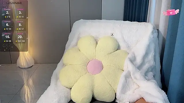 Mandy-- online show from October 30, 2025, 3:38 am