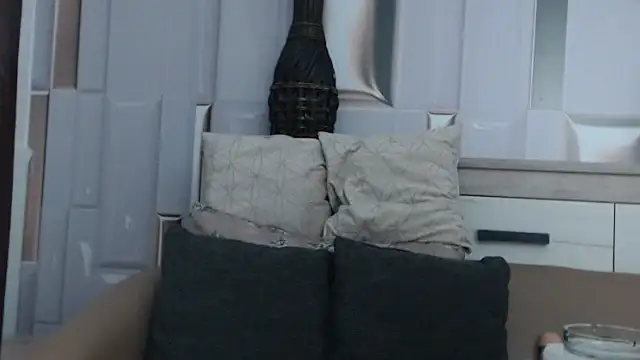 rosie69 online show from October 11, 2025, 6:42 pm