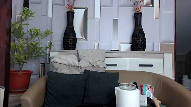 rosie69 online show from November 21, 2025, 5:45 pm