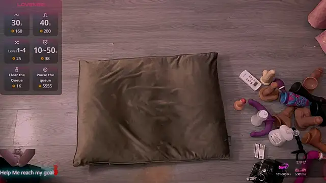 Snapshot of Redhead_Shark_new chatting on March 2, 2025, 3:41 pm Redhead Shark new online show from March 2, 2025, 3:41 pm