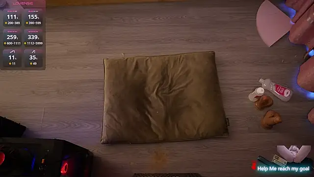 Snapshot of Redhead_Shark_new chatting on October 31, 2025, 1:19 pm Redhead Shark new online show from October 31, 2025, 1:19 pm