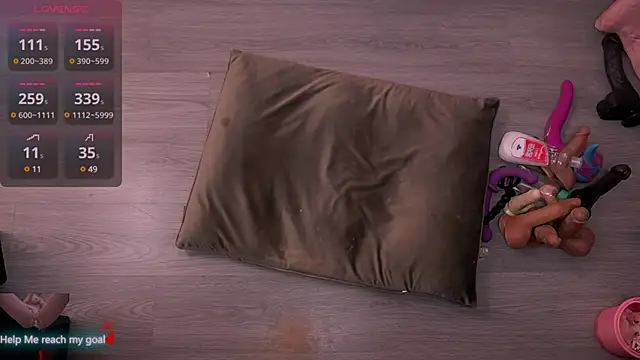 Snapshot of Redhead_Shark_new chatting on March 20, 2025, 10:18 pm Redhead Shark new online show from March 20, 2025, 10:18 pm