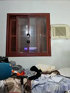 Snapshot of CrisSexShy chatting on October 11, 2025, 2:56 am CrisSexShy online show from October 11, 2025, 2:56 am