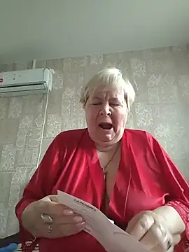 EffectFiona online show from April 20, 2026, 2:07 pm