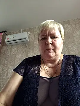 EffectFiona online show from September 26, 2025, 11:06 am