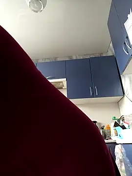 EffectFiona online show from November 23, 2025, 4:55 am