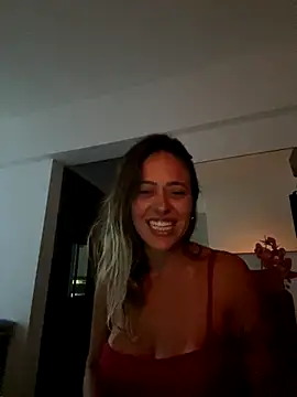 Snapshot of Gipoltergeist chatting on December 17, 2025, 4:17 am Gipoltergeist online show from December 17, 2025, 4:17 am