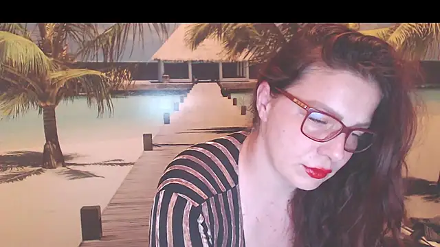 Snapshot of Queen__Natasha chatting on July 1, 2026, 9:26 pm Queen Natasha online show from July 1, 2026, 9:26 pm