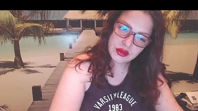 Snapshot of Queen__Natasha chatting on June 28, 2026, 9:32 pm Queen Natasha online show from June 28, 2026, 9:32 pm