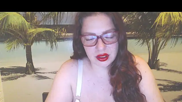 Snapshot of Queen__Natasha chatting on July 14, 2026, 10:05 pm Queen Natasha online show from July 14, 2026, 10:05 pm