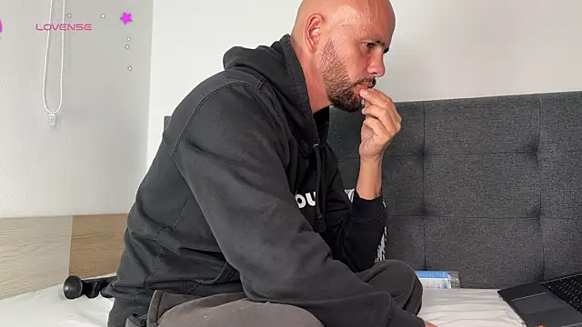 tim beard online show from April 11, 2026, 10:02 pm