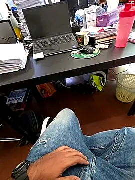 Snapshot of dream_catcher chatting on December 23, 2025, 8:35 am dream catcher online show from December 23, 2025, 8:35 am